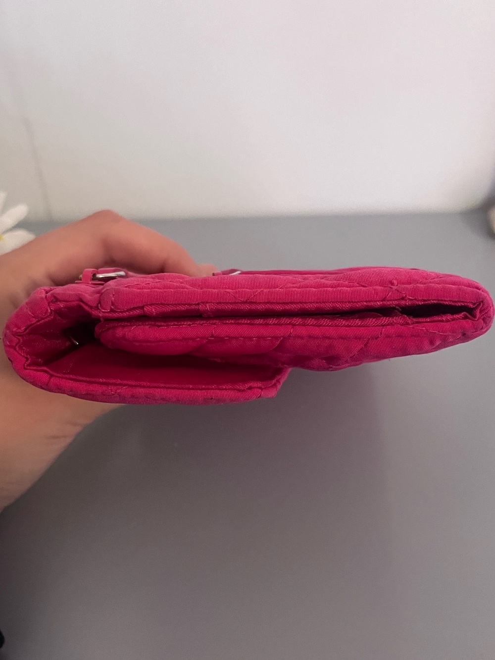 Vera Bradley Hot Pink Quilted Bow Wallet Clutch Organizer with Zip Pockets - Picture 4 of 7